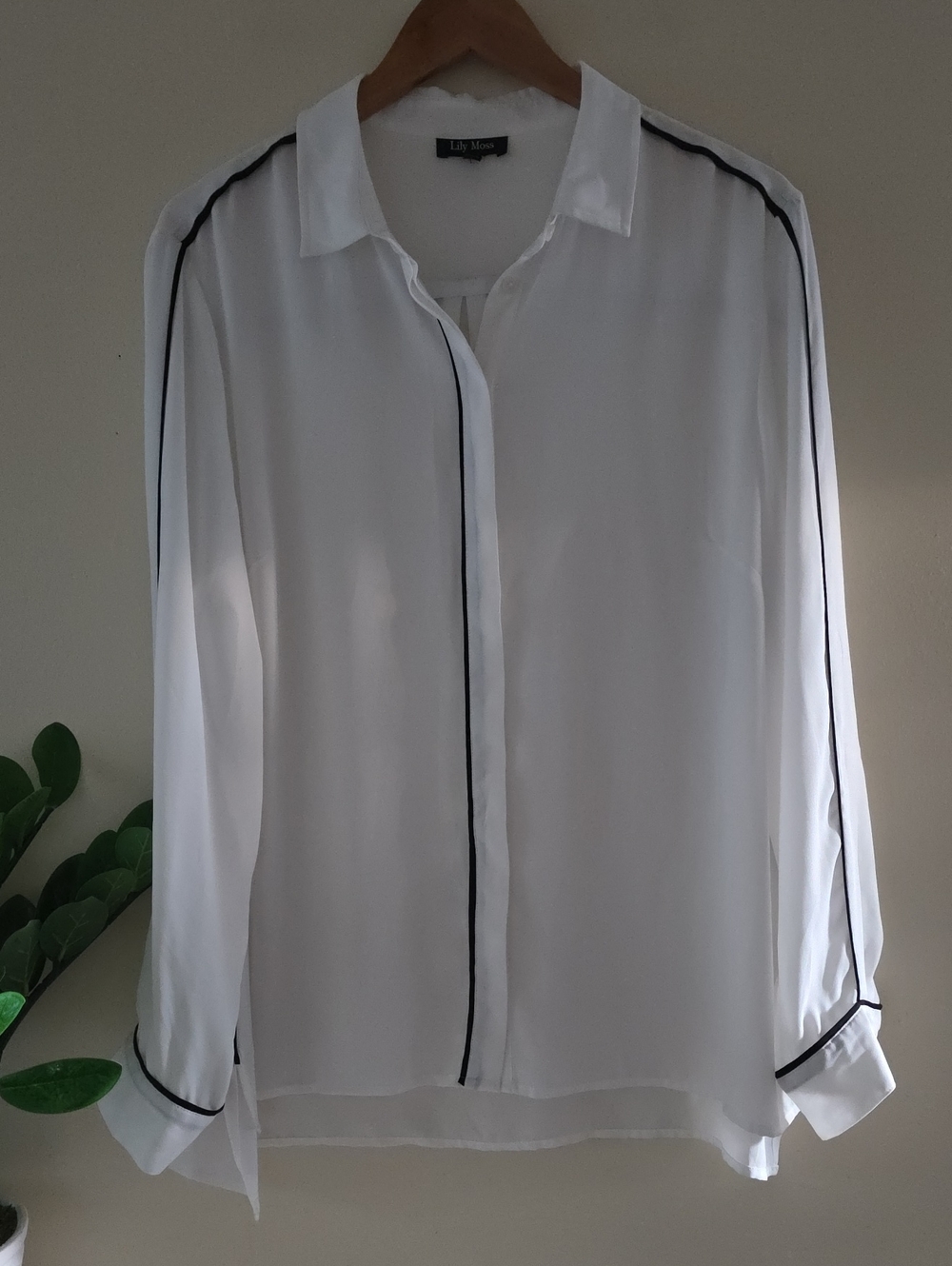 Lily Moss Plus - Chiffon LS button Front Blouse With Piping - XXL